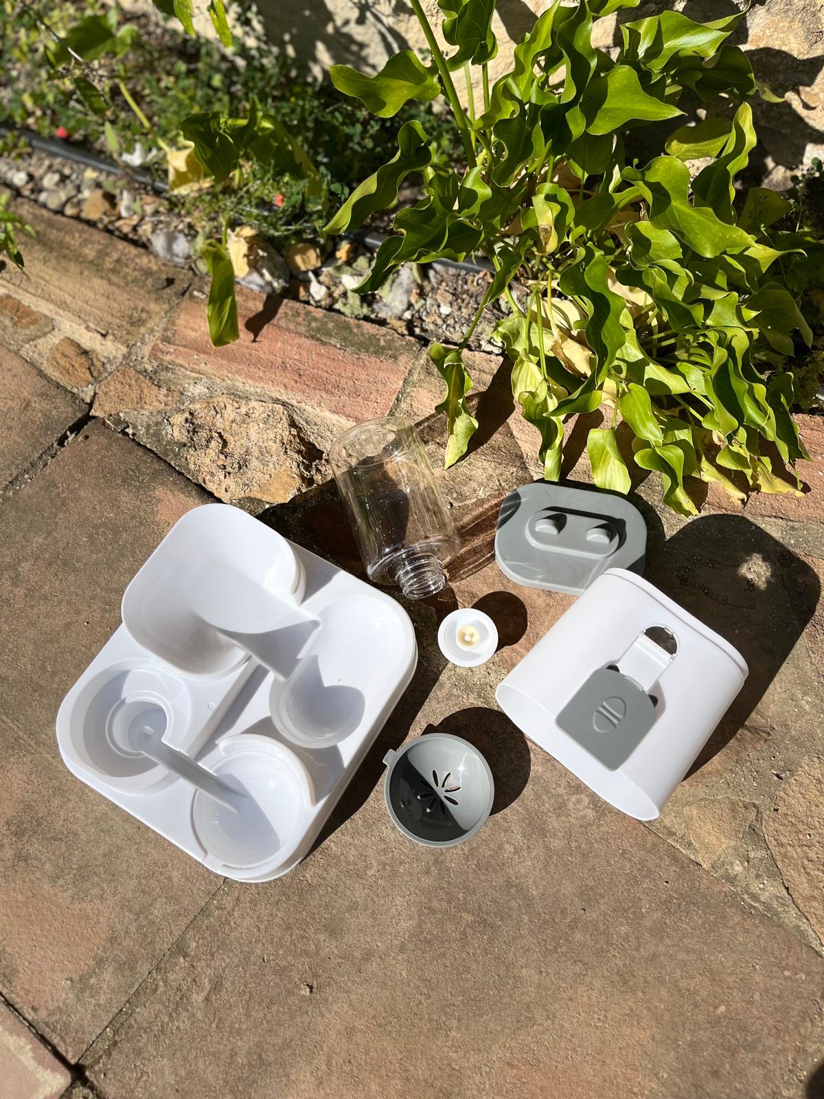 Dispensador Automático de Comida y Agua